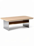 "Moderne Eettafel met Houten Blad en RVS Onderstel"